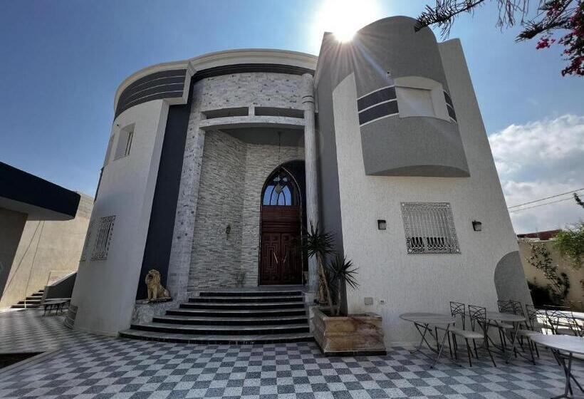 بنسيون Villa Olympus   Monastir