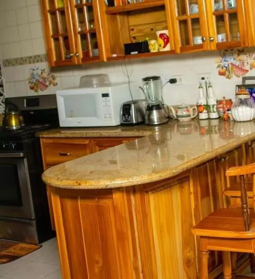 پانسیون Windbreak Villa