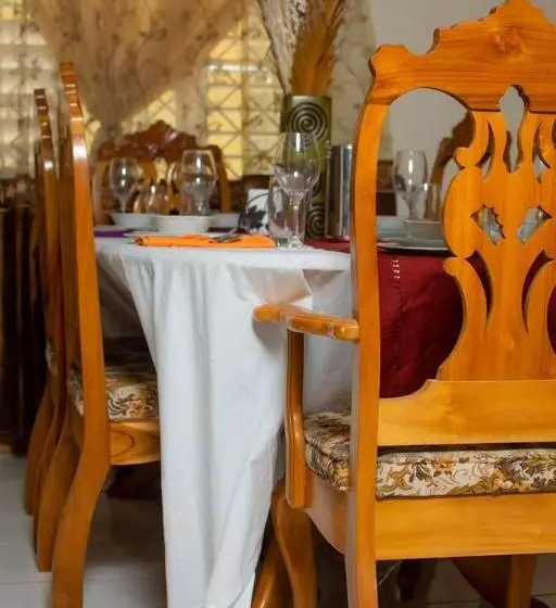 پانسیون Windbreak Villa