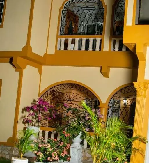 پانسیون Windbreak Villa