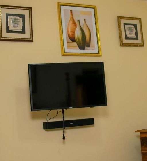 پانسیون Windbreak Villa