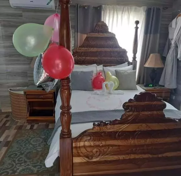 پانسیون Windbreak Villa