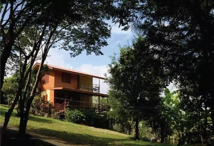 Lomakeskus ภูทรายแก้วรีสอร์ทวังน้ำเขียว