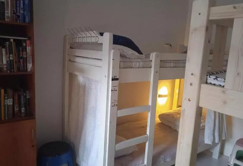 هاستل Bolod Guesthouse And Tours