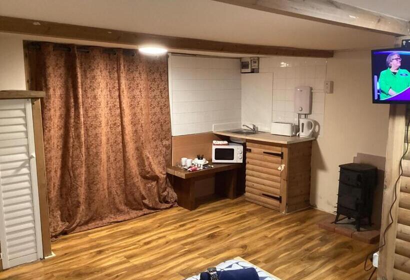 مبيت وإفطار Cabin 4