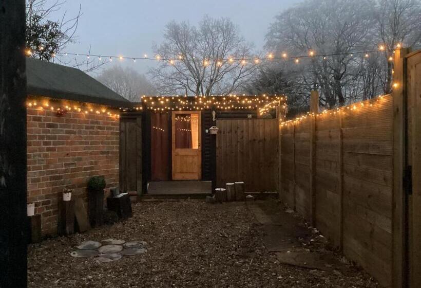 مبيت وإفطار Cabin 4