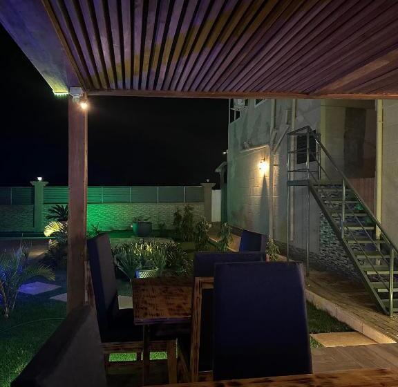 ベッドアンドブレックファースト Smart Park Arusha