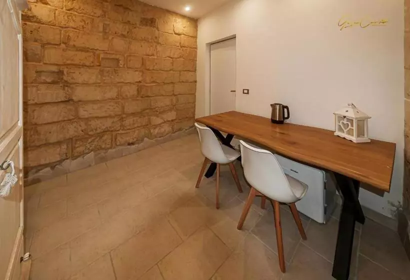 Aamiaismajoitus (B&B) Victoria Luxury Suite