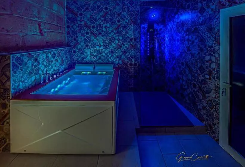 Aamiaismajoitus (B&B) Victoria Luxury Suite