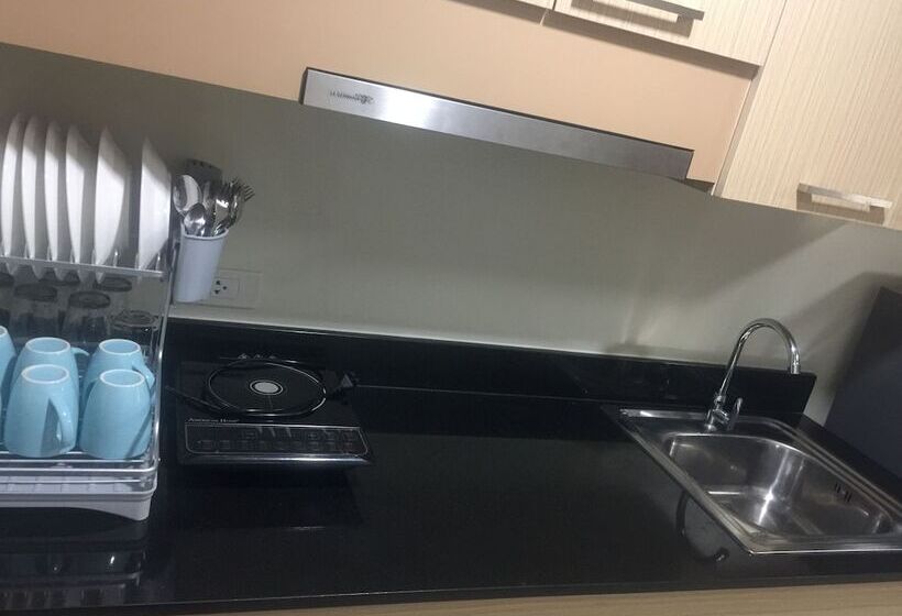 Brenthill Condominium