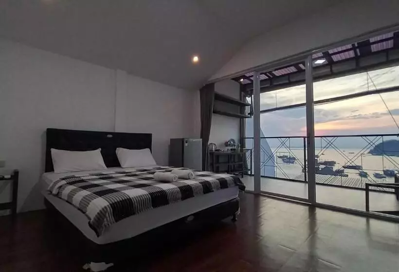 Dc Hotel & Hostel