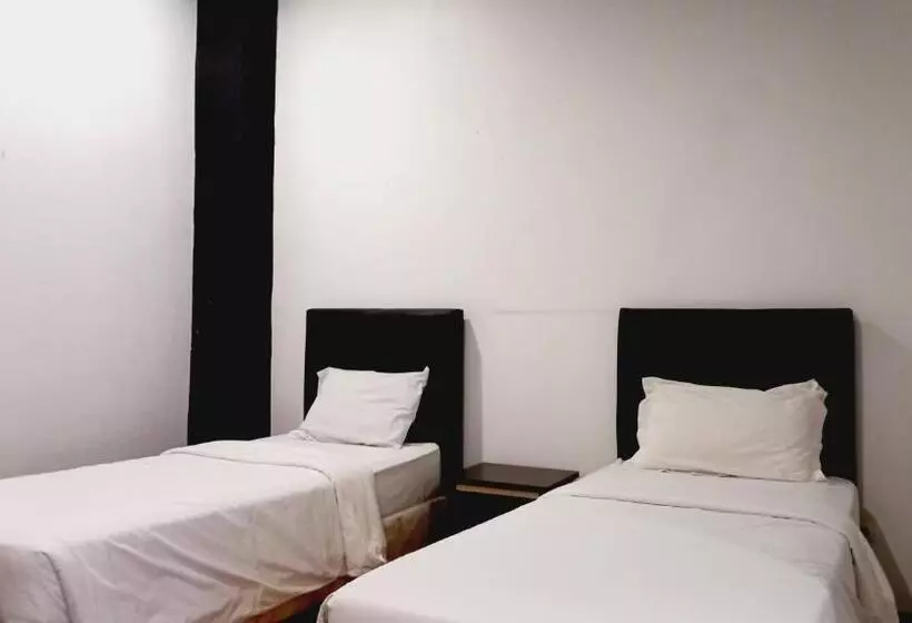 Dc Hotel & Hostel