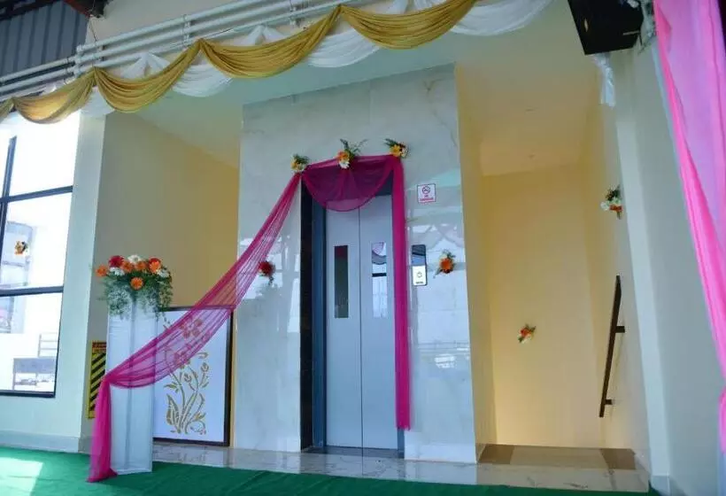 ホテル Akshayam Grand Inn