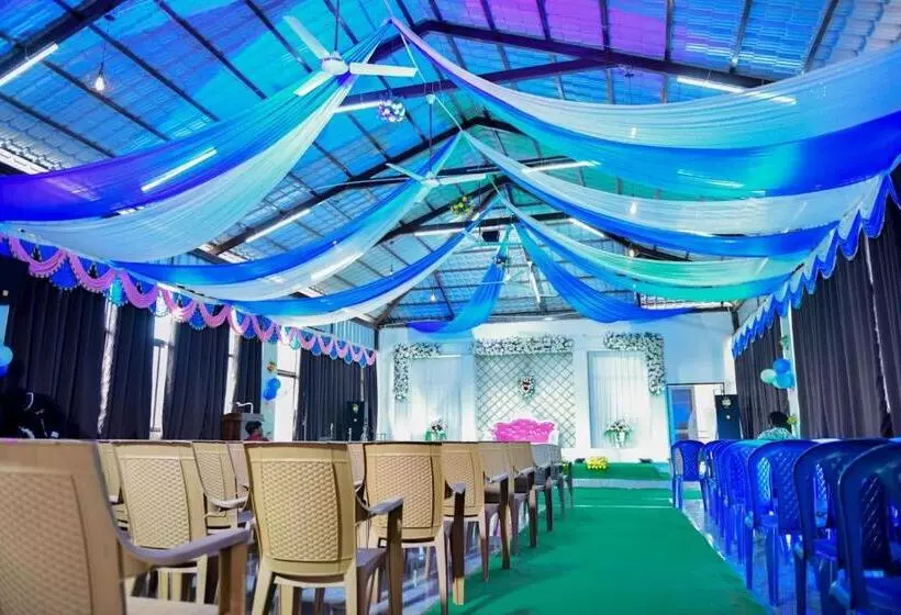 ホテル Akshayam Grand Inn