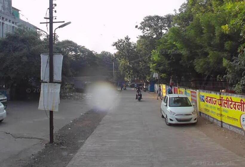 Отель Blue Paradise Chandrapur