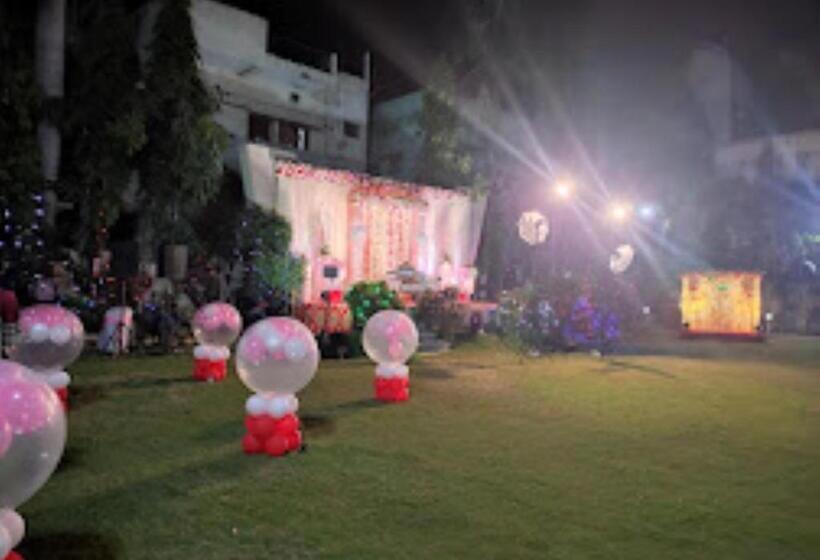 Отель Blue Paradise Chandrapur