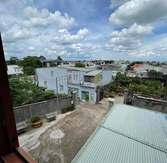 هتل Khách Sạn 179 Bình Dương