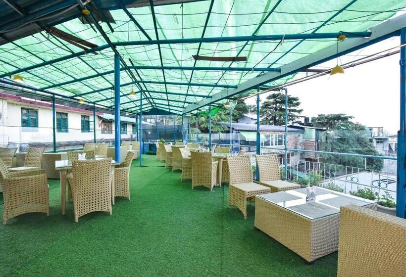 Hotel M Bar And Restaurant