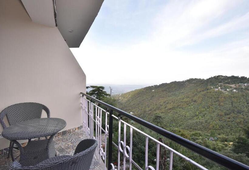 Hotel M Bar And Restaurant