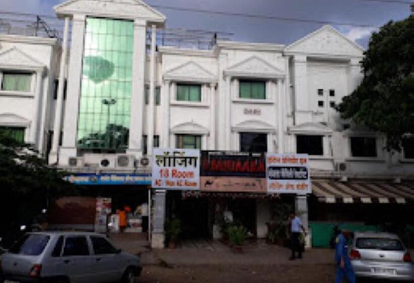 בית מלון כפרי President Inn Nashik