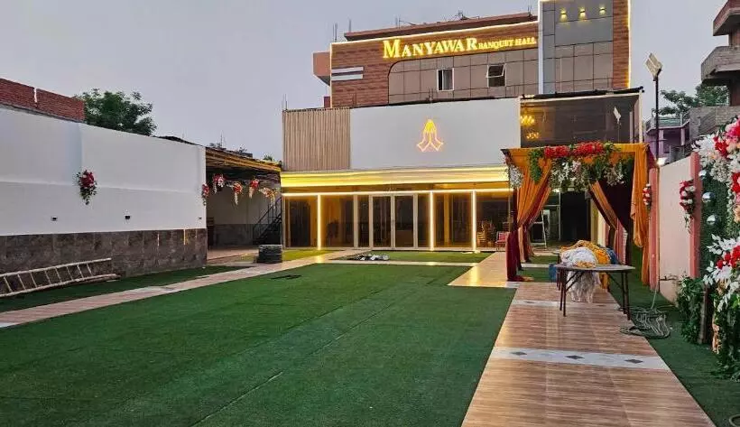 Hotelli Manyawar