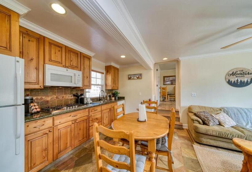 汽车旅馆  Moose And Maple Lodge