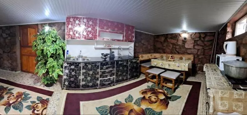 Majatalo Chimgan Home