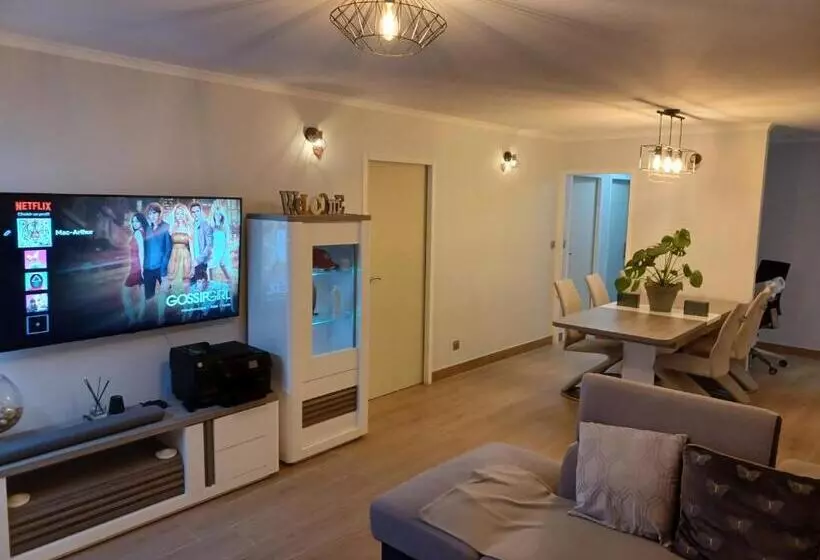 ペンション Maison Calme/chambre Privée/clim+tv/pétit Dejeuner Inclu/tout Confort