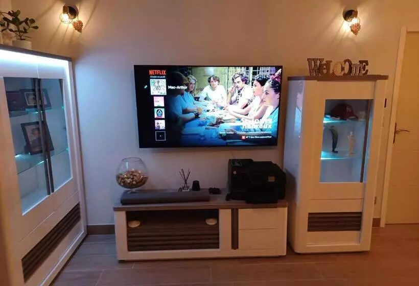 ペンション Maison Calme/chambre Privée/clim+tv/pétit Dejeuner Inclu/tout Confort