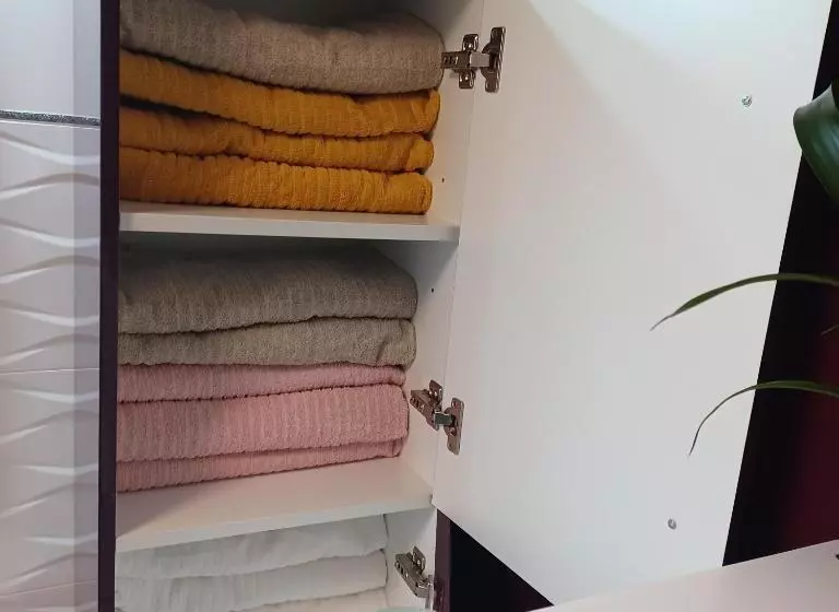 ペンション Maison Calme/chambre Privée/clim+tv/pétit Dejeuner Inclu/tout Confort
