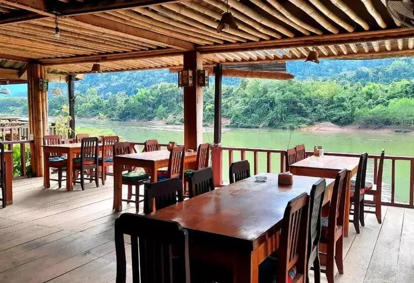 ペンション Rainbow Guest House