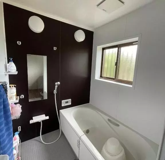 پانسیون Vamos The Beach Front   Vacation Stay 05356v