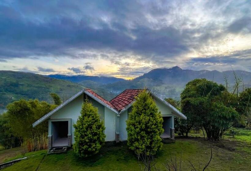 リゾートホテル Elenor Cottages