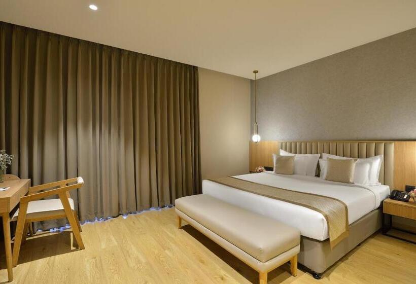 Treat Hotel, Nashik City Center