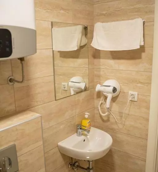 هاستل Motel Zeta Lux