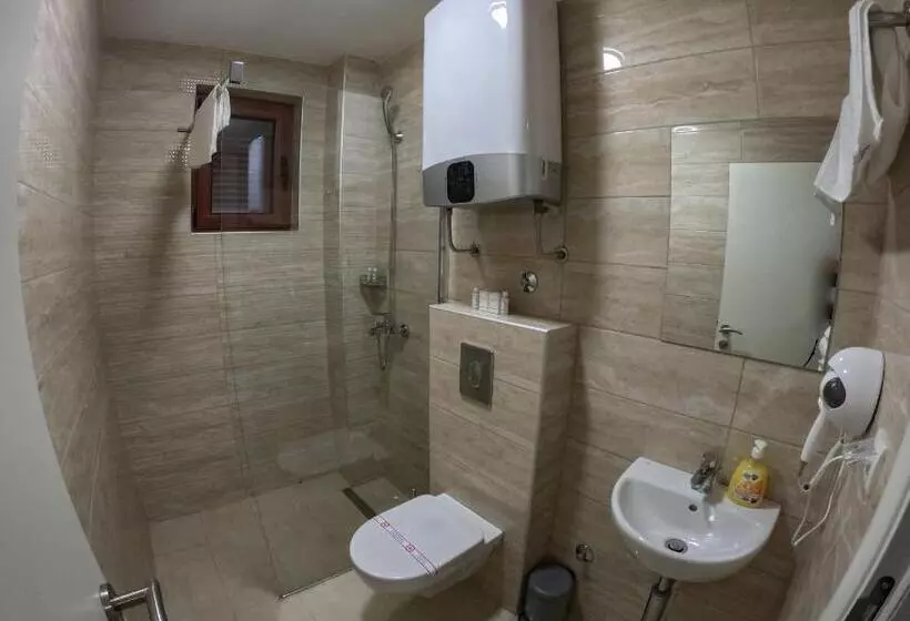 هاستل Motel Zeta Lux