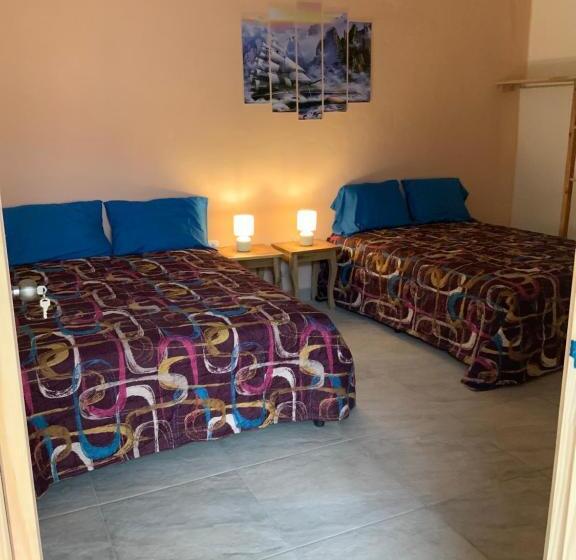 تختخواب و صبحانه La Dolce Vita Francophone