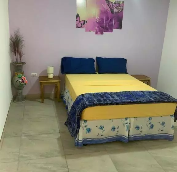 تختخواب و صبحانه La Dolce Vita Francophone