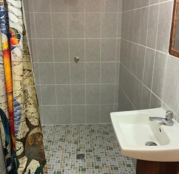 تختخواب و صبحانه La Dolce Vita Francophone