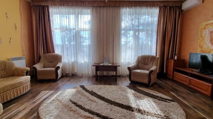 酒店 готельно ресторанний комплекс три бобри