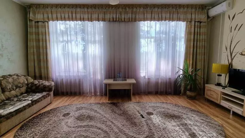 Hotelli готельно ресторанний комплекс три бобри