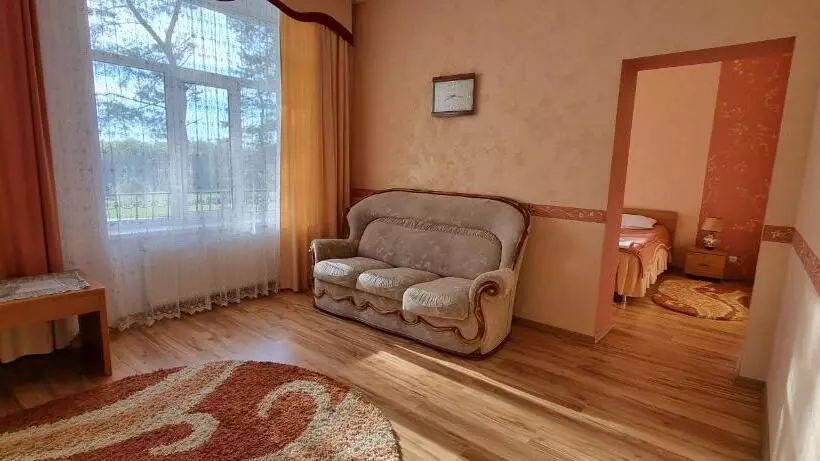 Hotelli готельно ресторанний комплекс три бобри