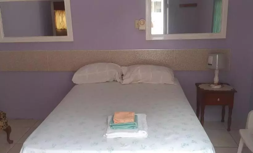 هتل Cliff Apartment