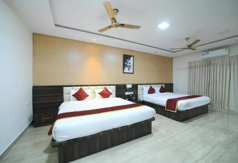 ホテル Cn Windsor Chikmagaluru