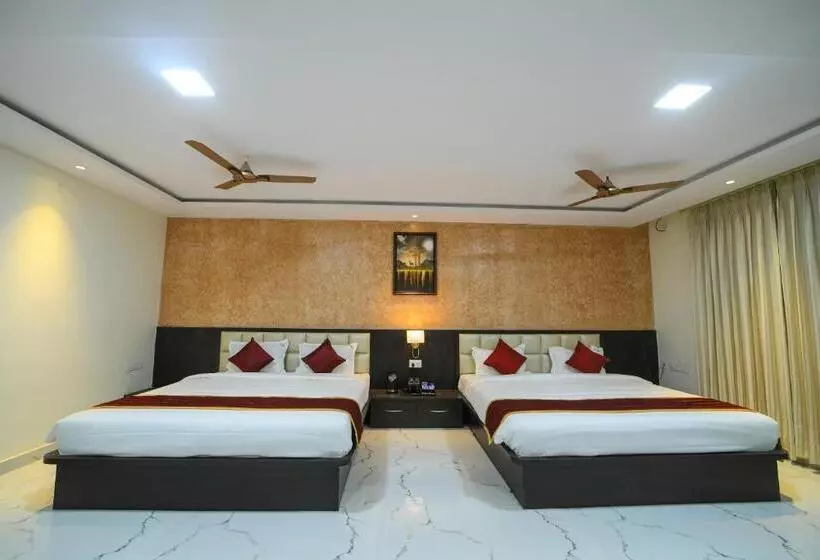 ホテル Cn Windsor Chikmagaluru