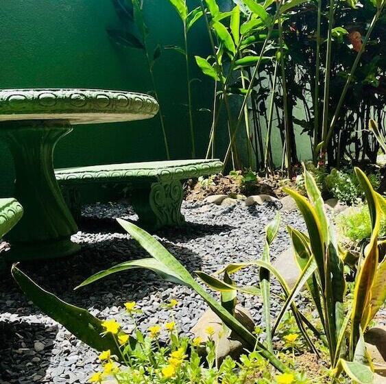 胶囊酒店 Hostal Nuevo Arenal Downtown, Private Rooms With Bathroom