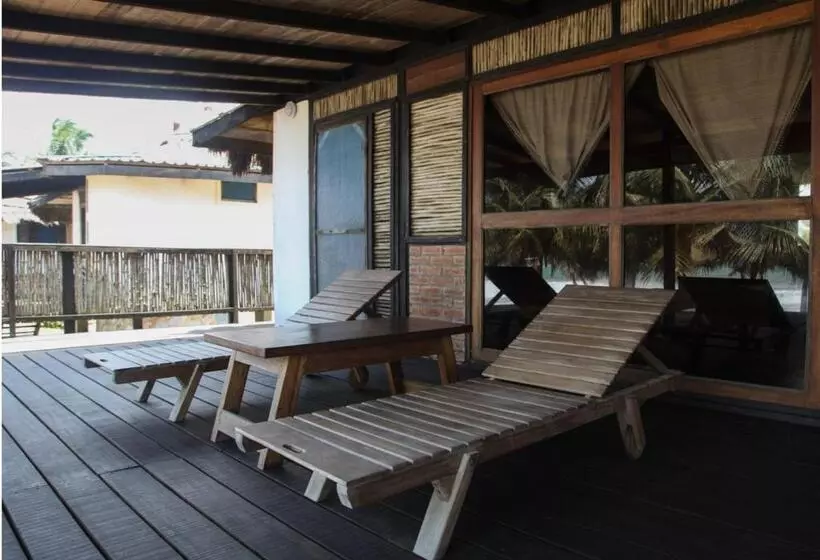 ホテル Fantas Folly Beach Lodge