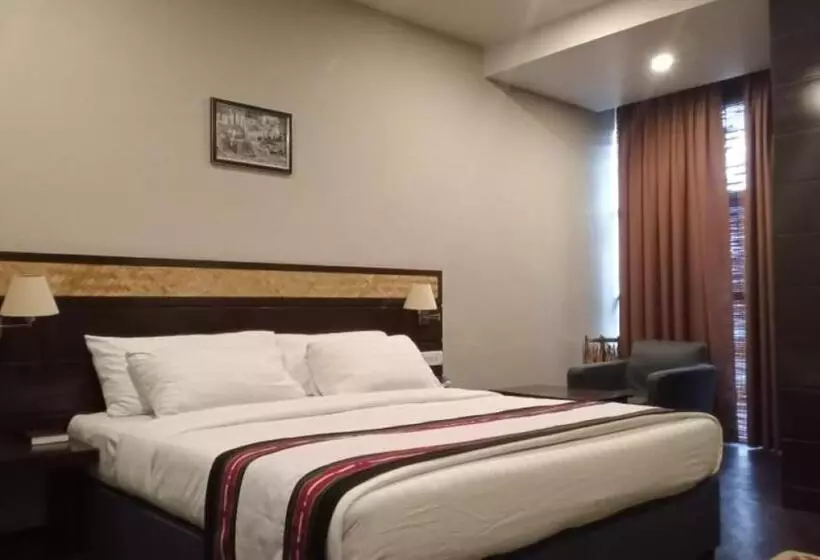 ホテル Floria Aizawl