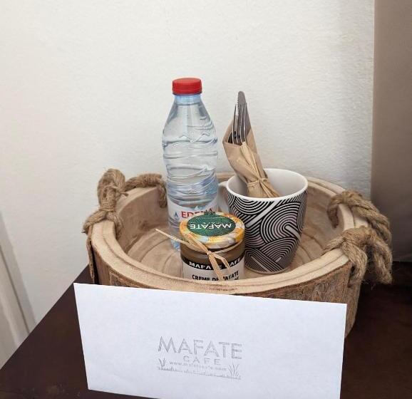 هتل Gite Urbain Mafate Café