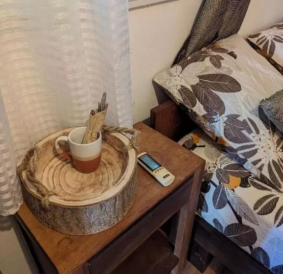 هتل Gite Urbain Mafate Café